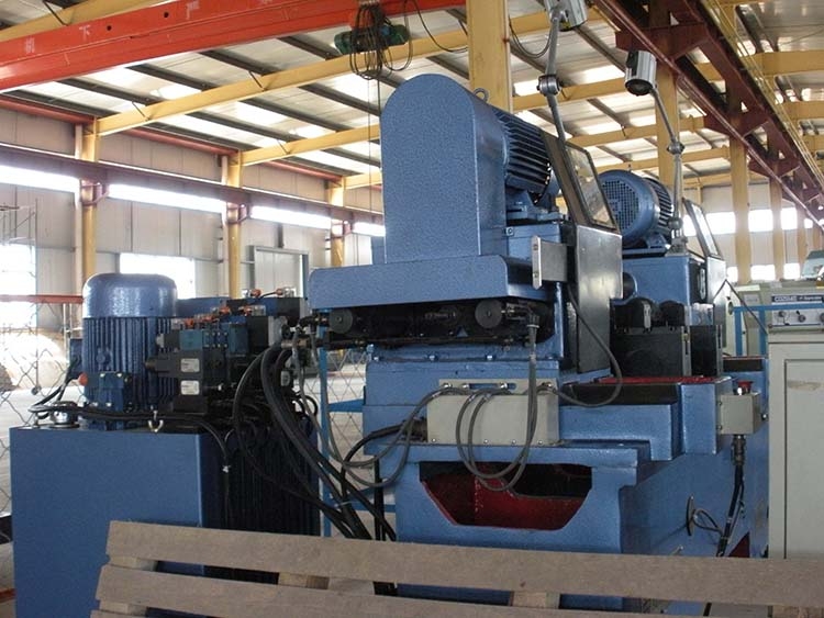 铣端面如何打孔